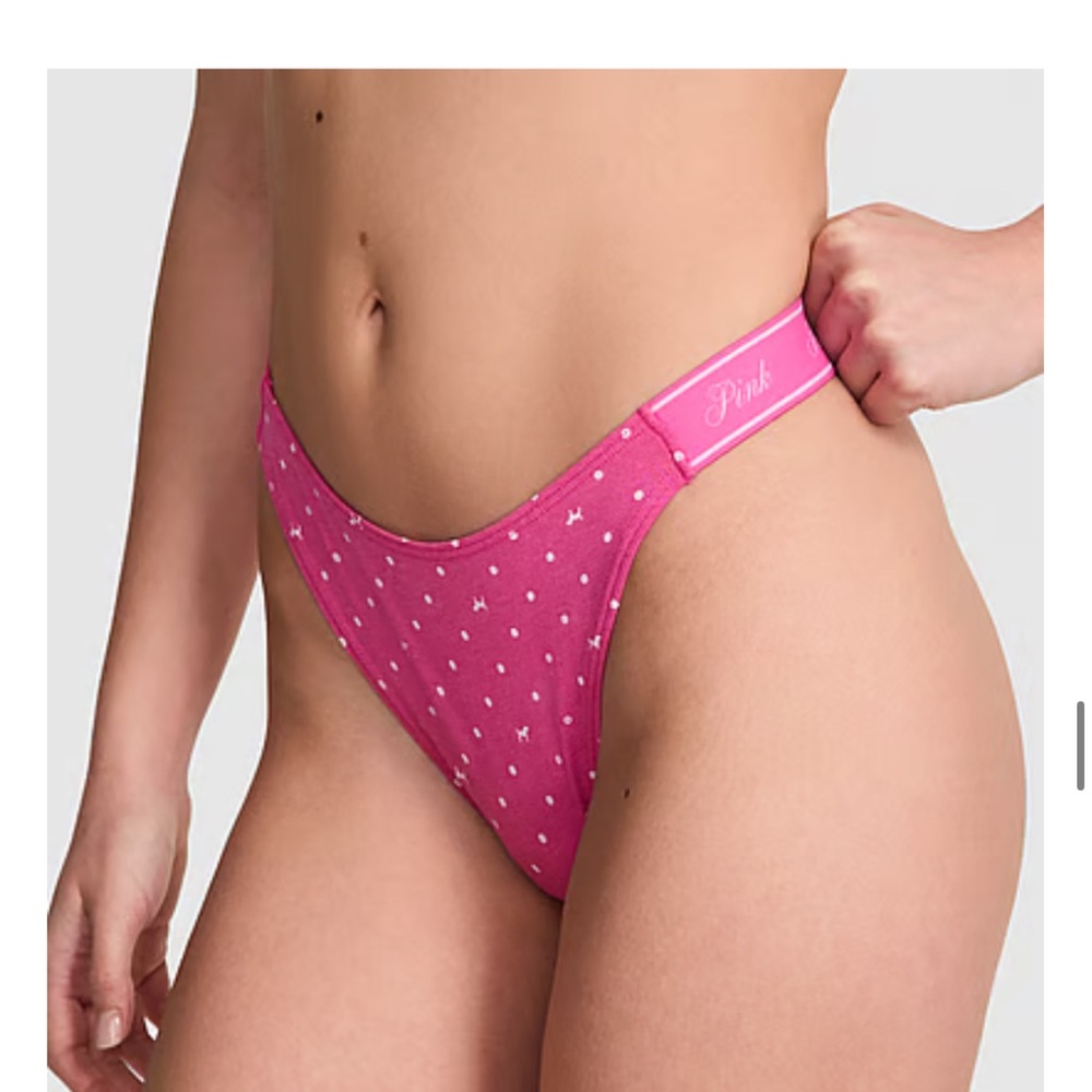🎀Pink vs doggie logo thong